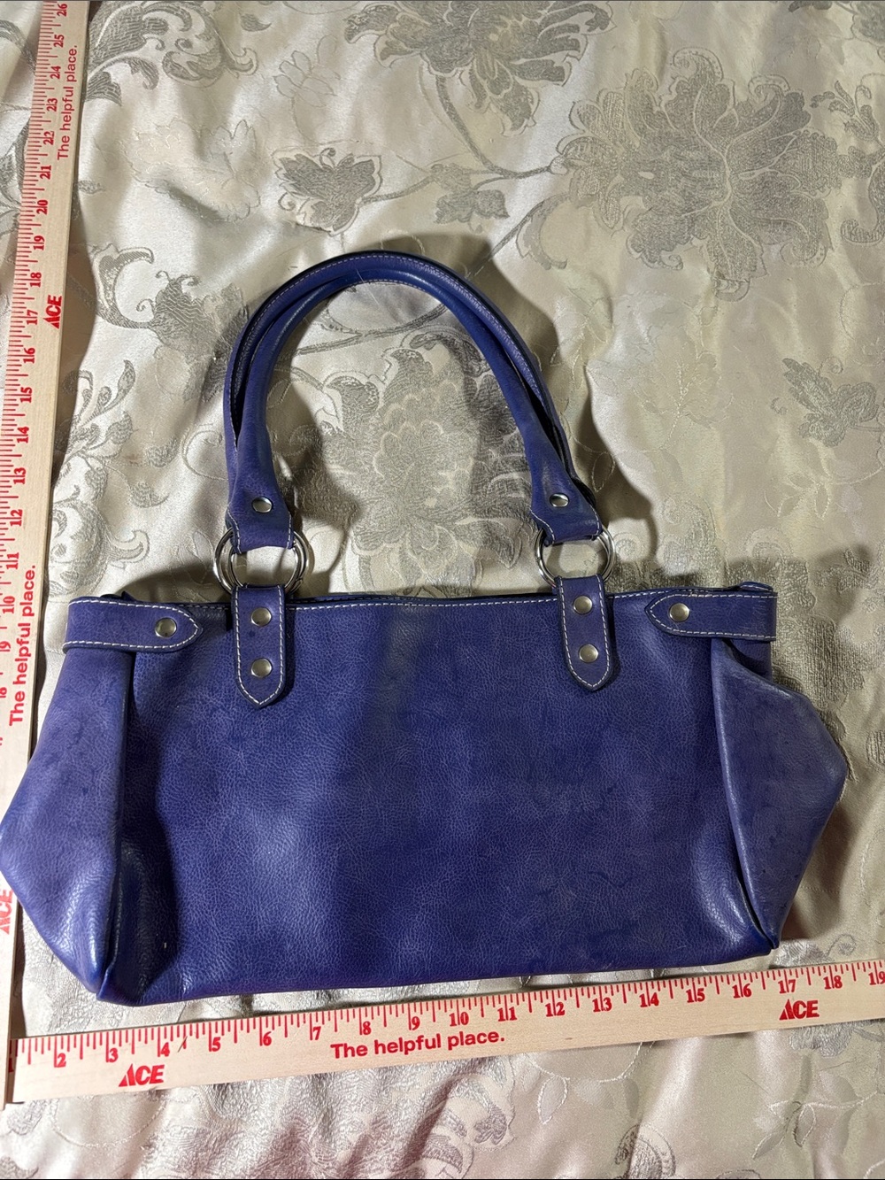 Regina  Italian Classic Women's Purple Tote Bag - Stylish Everyday Carry